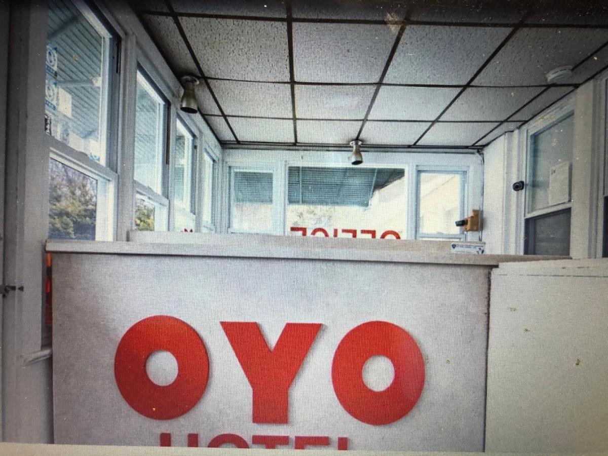Monmouth Oyo Hotel Neptune Екстериор снимка